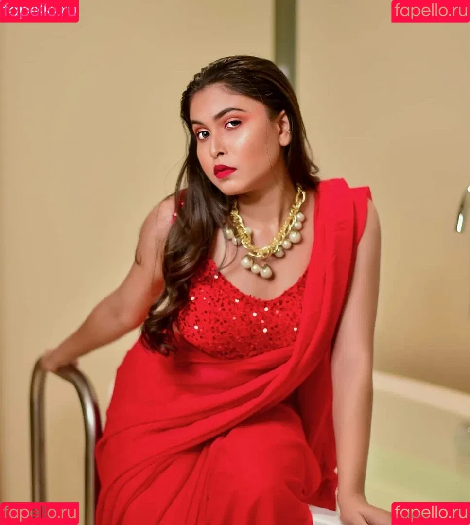 Yajnaseni Onlyfans Photo Gallery 