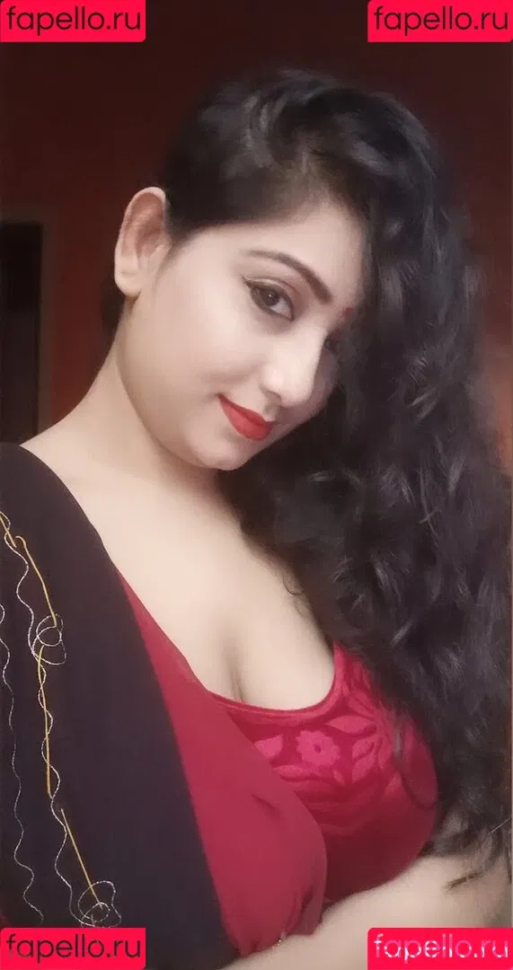 Yajnaseni Onlyfans Photo Gallery 