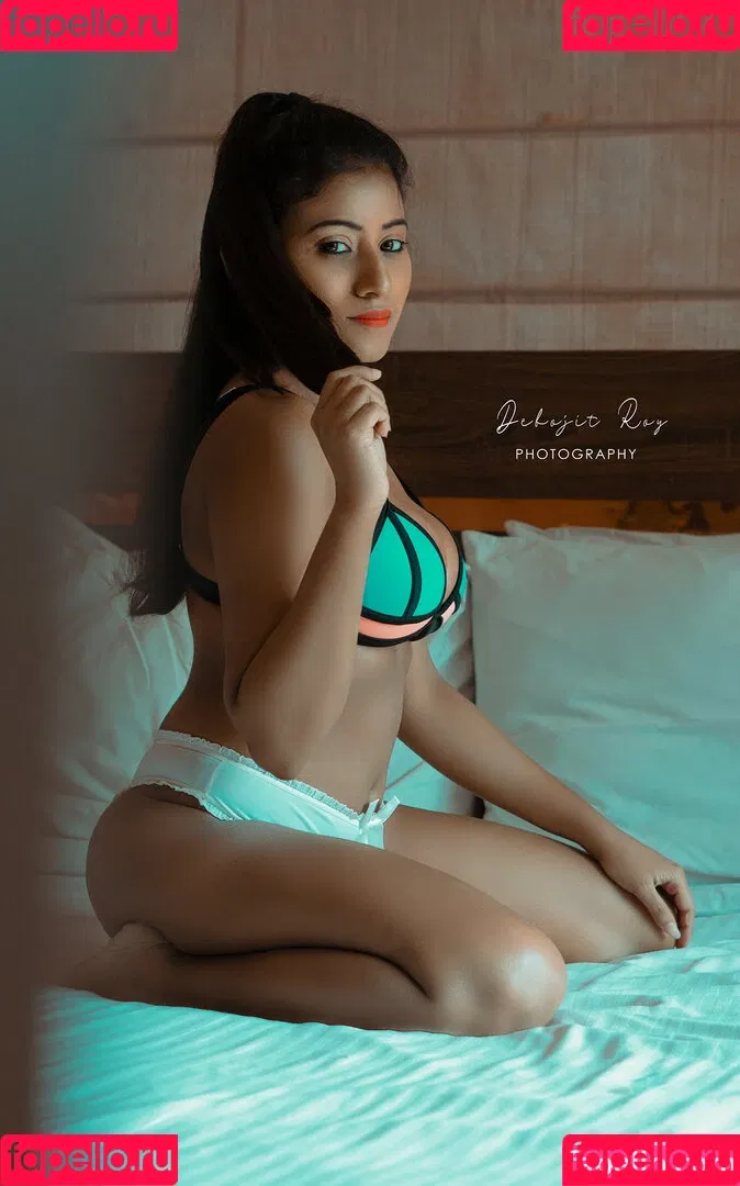 Yajnaseni Onlyfans Photo Gallery 