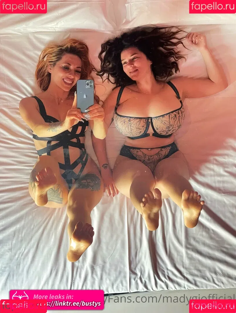 Yajnaseni Onlyfans Photo Gallery 