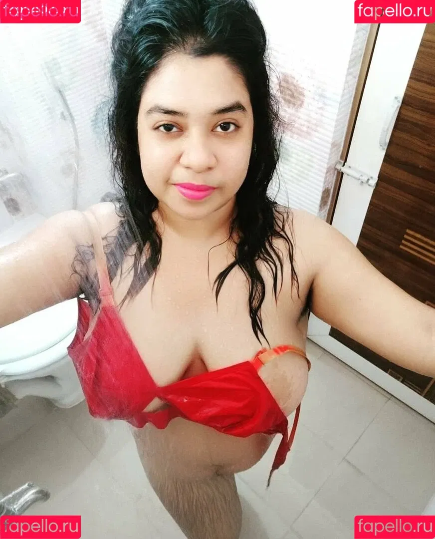 Yajnaseni Onlyfans Photo Gallery 