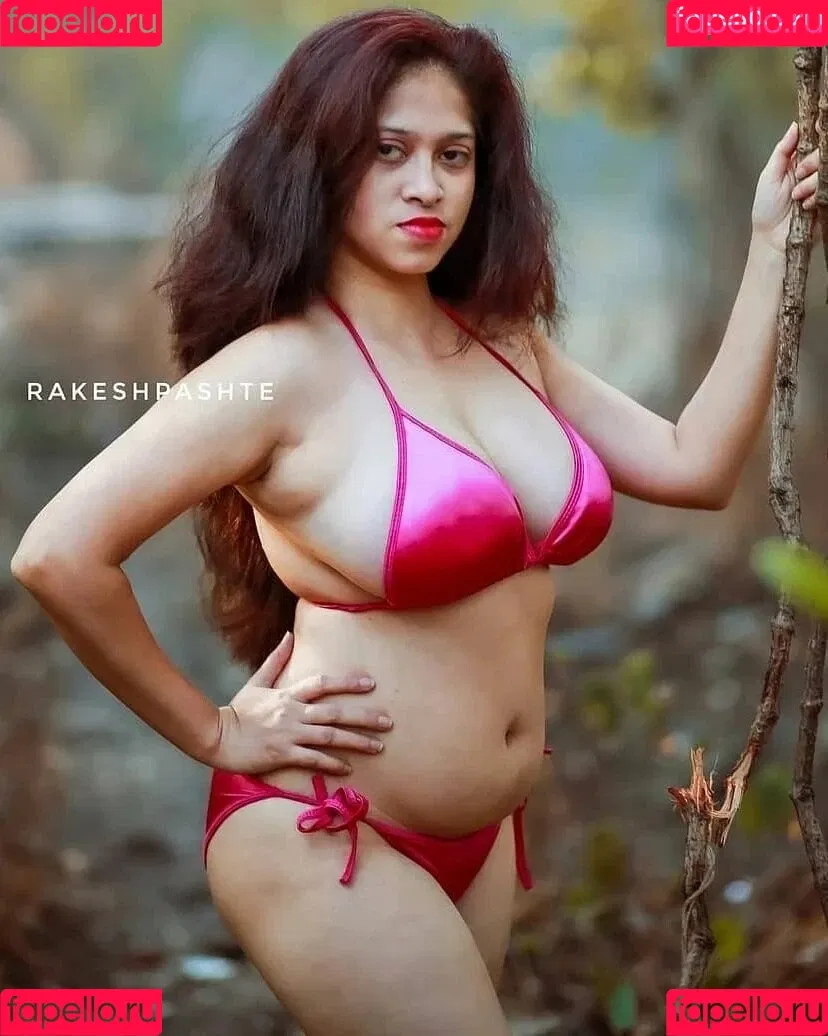 Yajnaseni Onlyfans Photo Gallery 