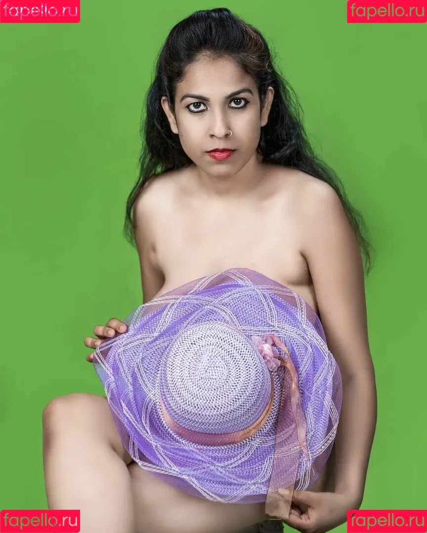 Yajnaseni Onlyfans Photo Gallery 