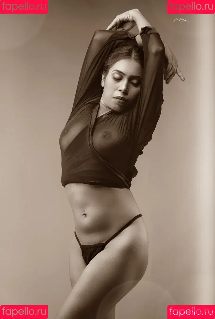 Yajnaseni Onlyfans Photo Gallery 