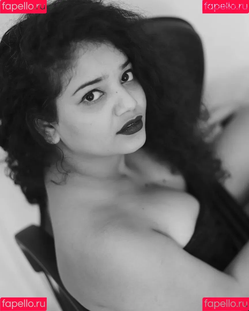 Yajnaseni Onlyfans Photo Gallery 