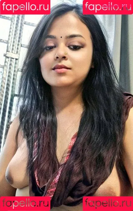 Yajnaseni Onlyfans Photo Gallery 