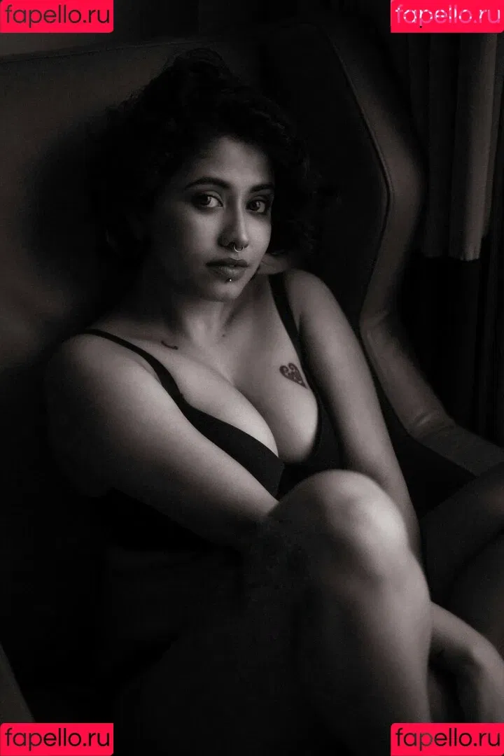 Yajnaseni Onlyfans Photo Gallery 