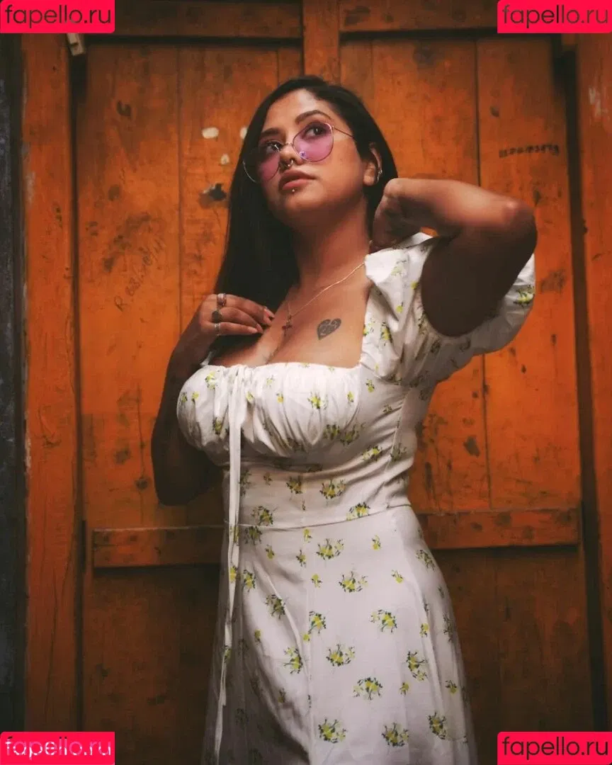Yajnaseni Onlyfans Photo Gallery 