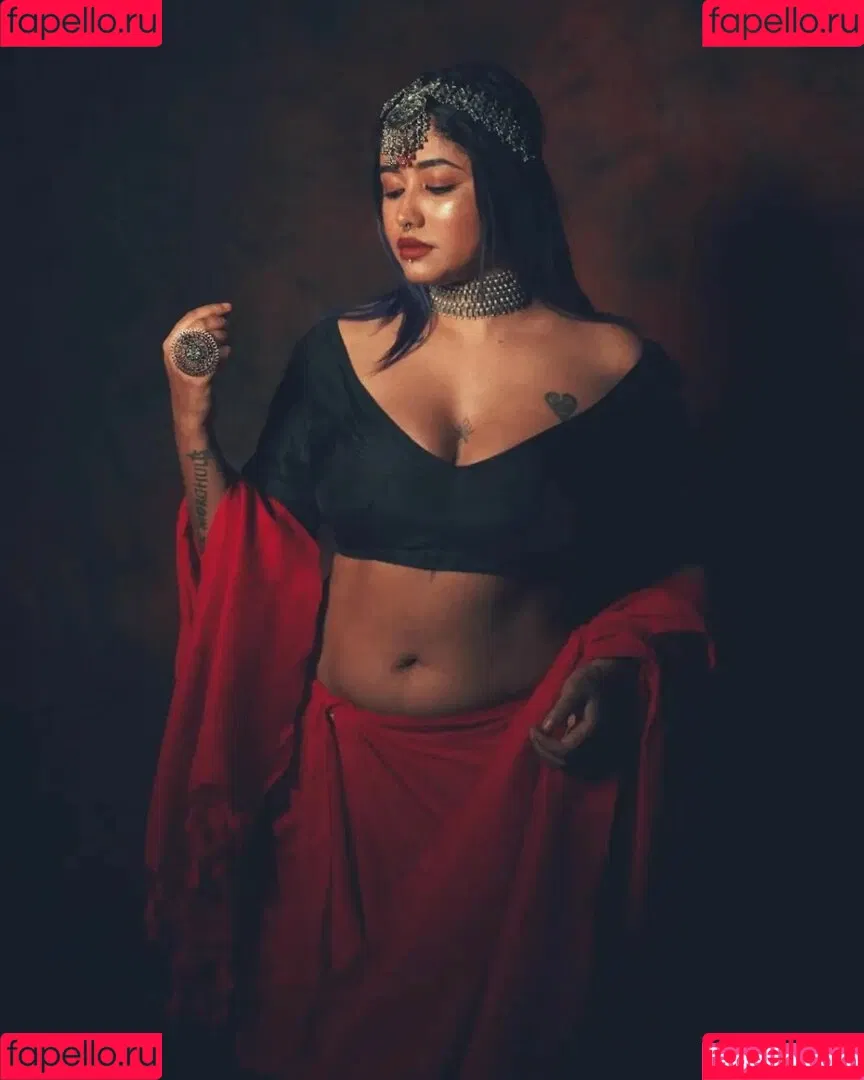 Yajnaseni Onlyfans Photo Gallery 