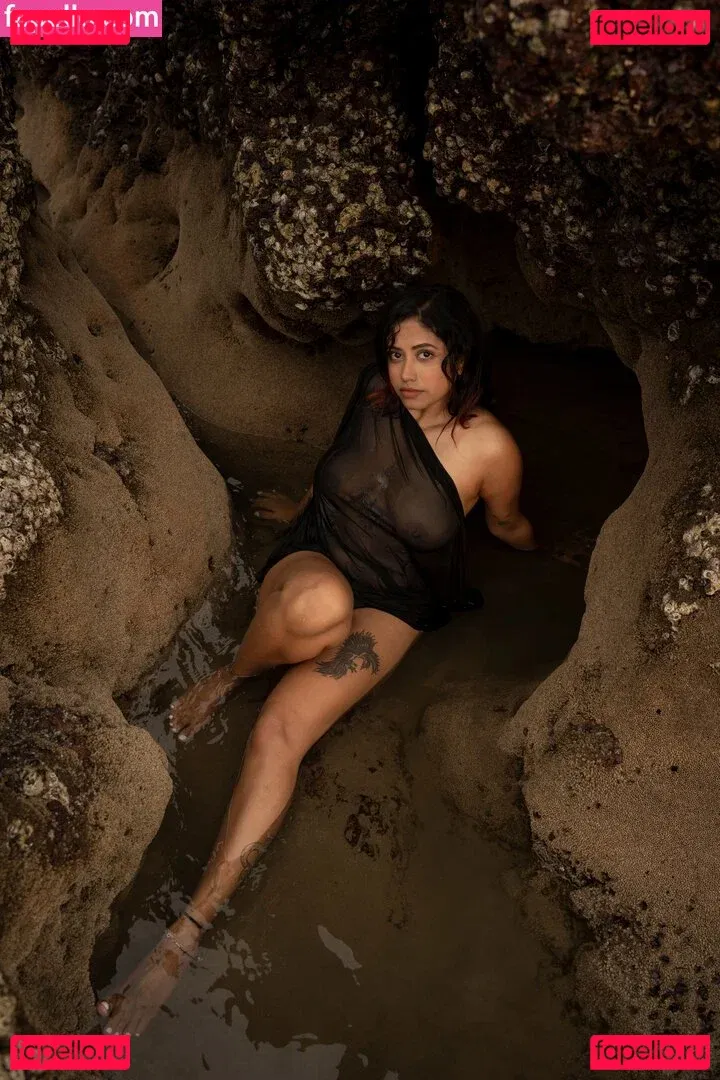 Yajnaseni Onlyfans Photo Gallery 