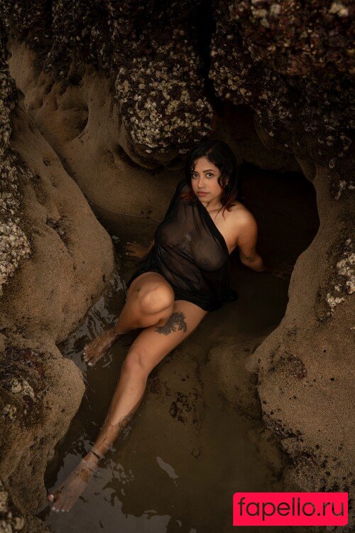 Yajnaseni Onlyfans Photo Gallery 