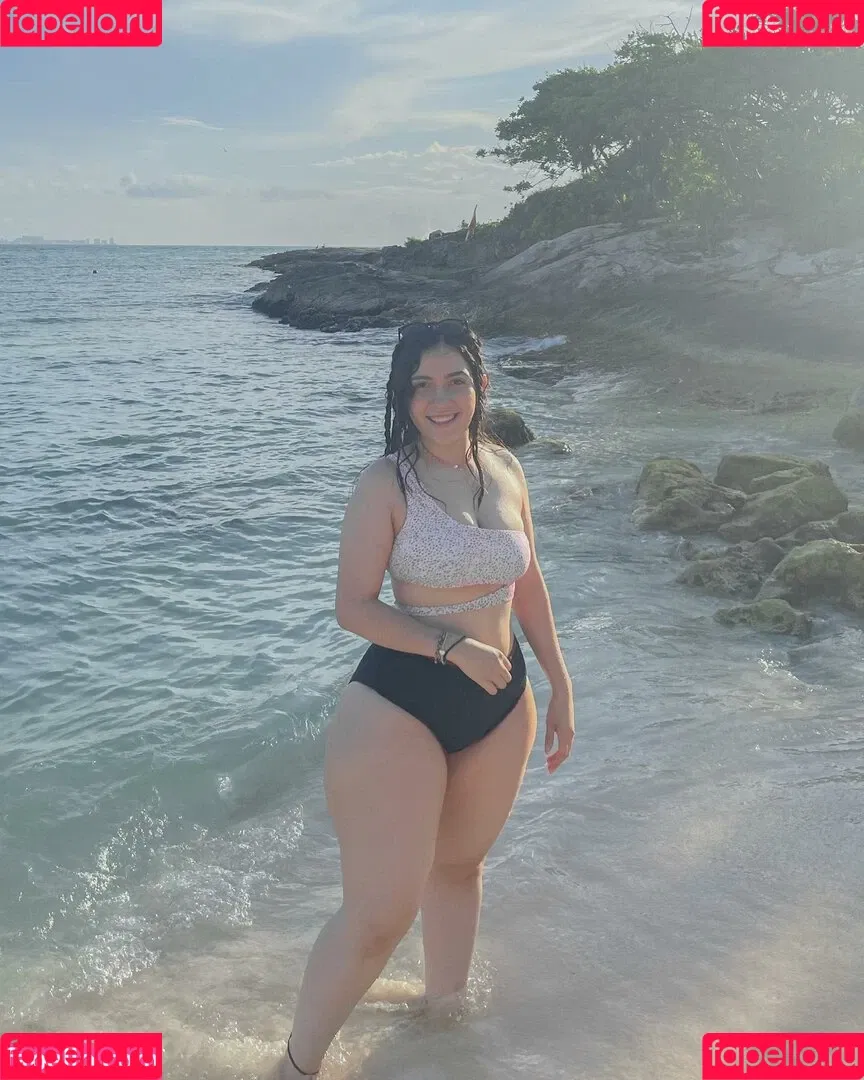 Valeria Alcalá Onlyfans Photo Gallery 