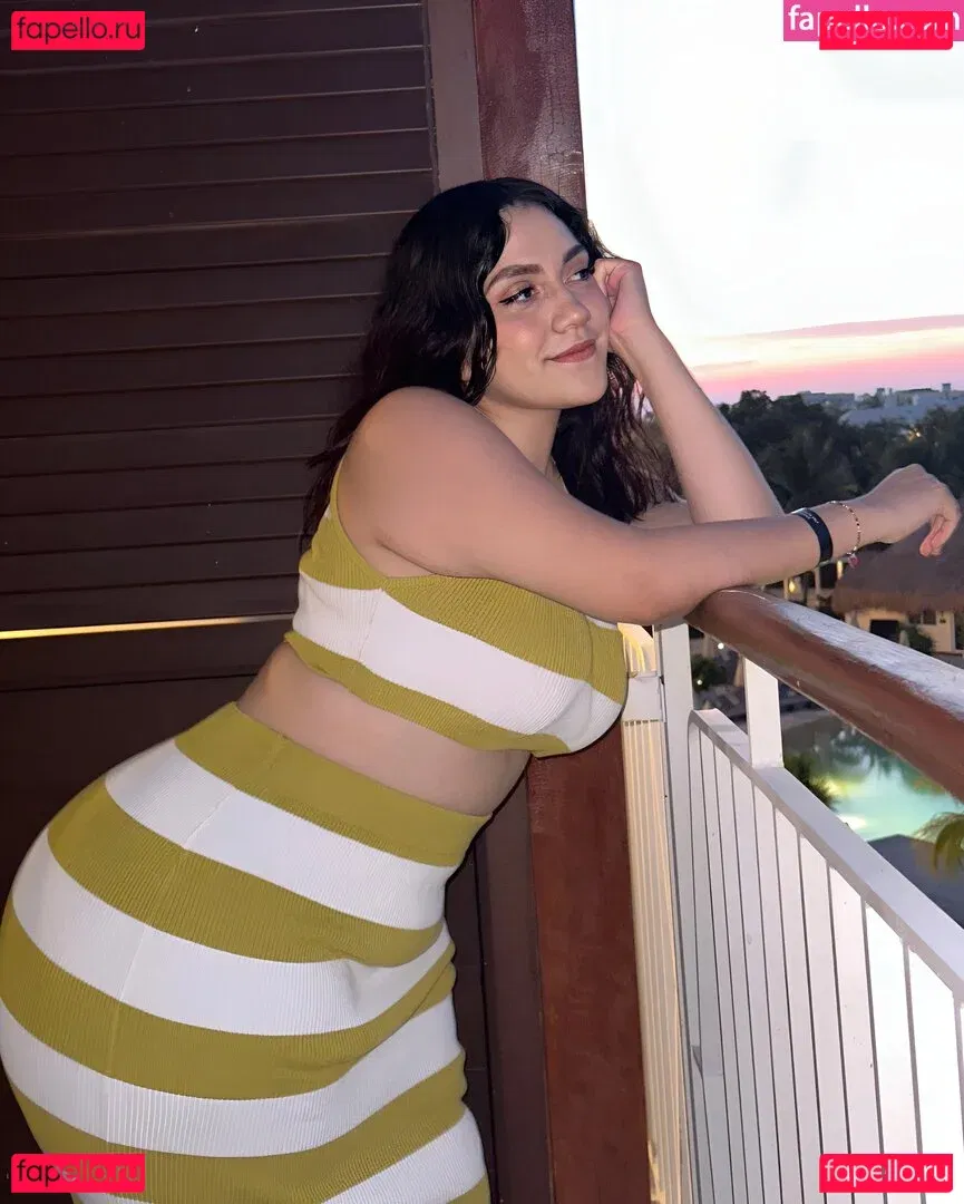 Valeria Alcalá Onlyfans Photo Gallery 