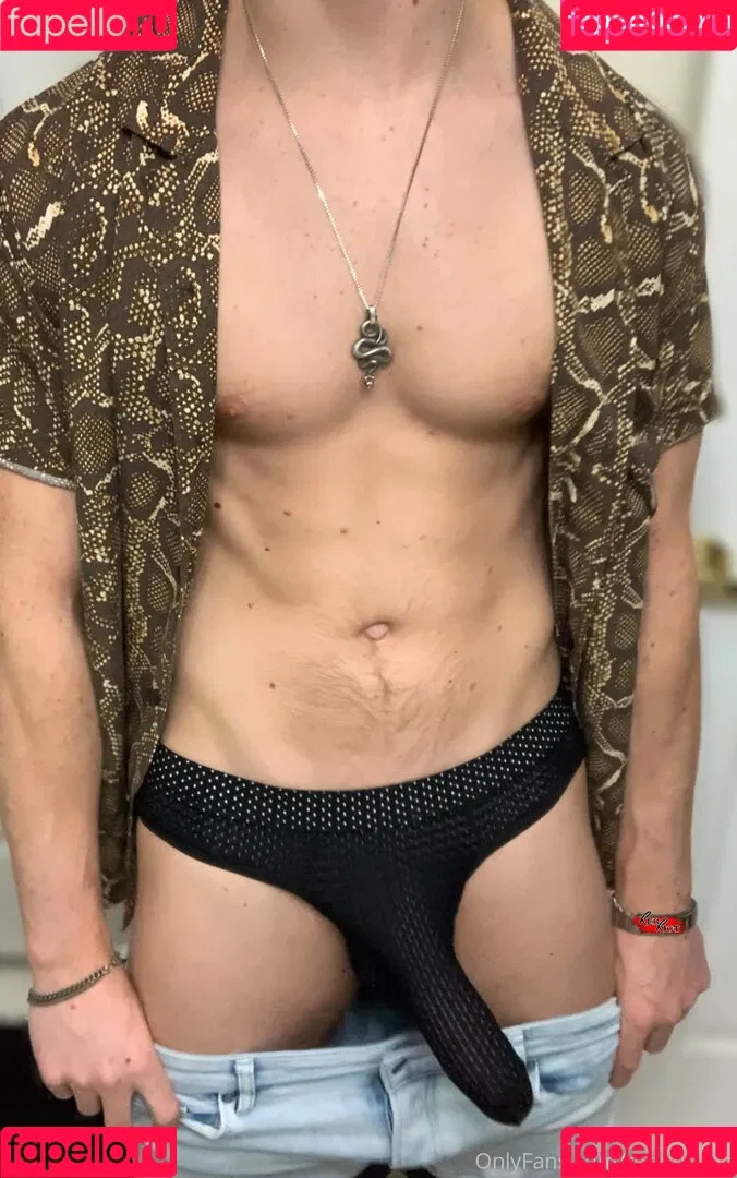 redriotfree Onlyfans Photo Gallery 