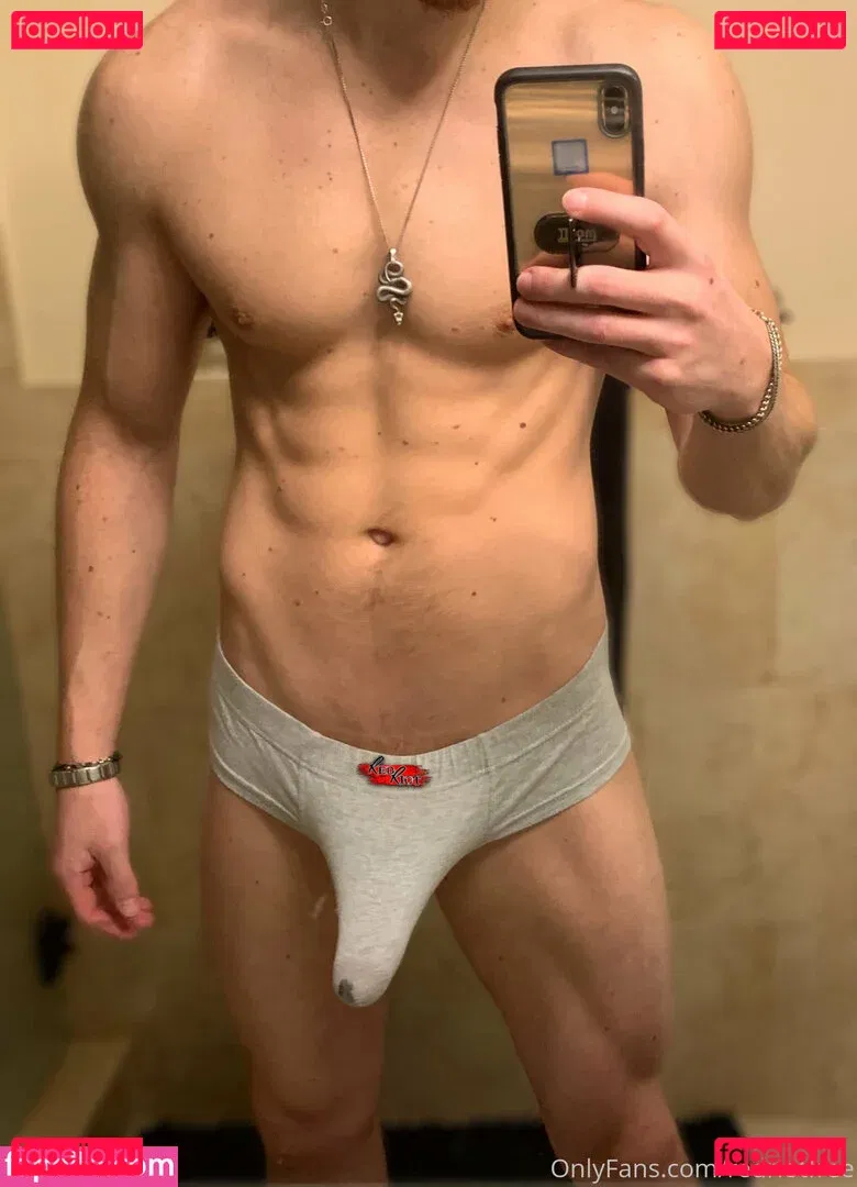 redriotfree Onlyfans Photo Gallery 