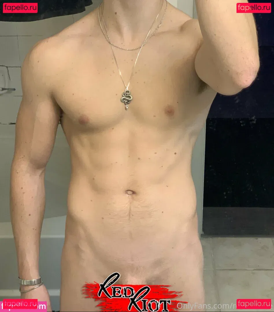 redriotfree Onlyfans Photo Gallery 