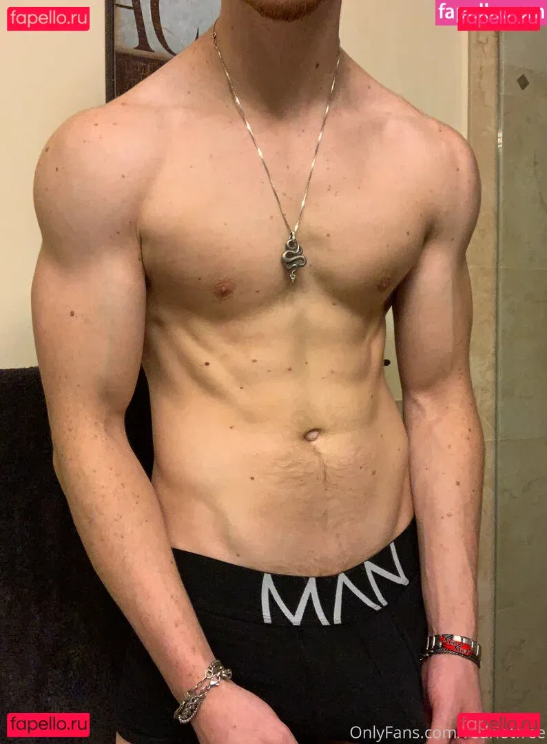 redriotfree Onlyfans Photo Gallery 