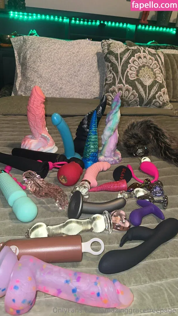 amazinggracefreepage Onlyfans Photo Gallery 