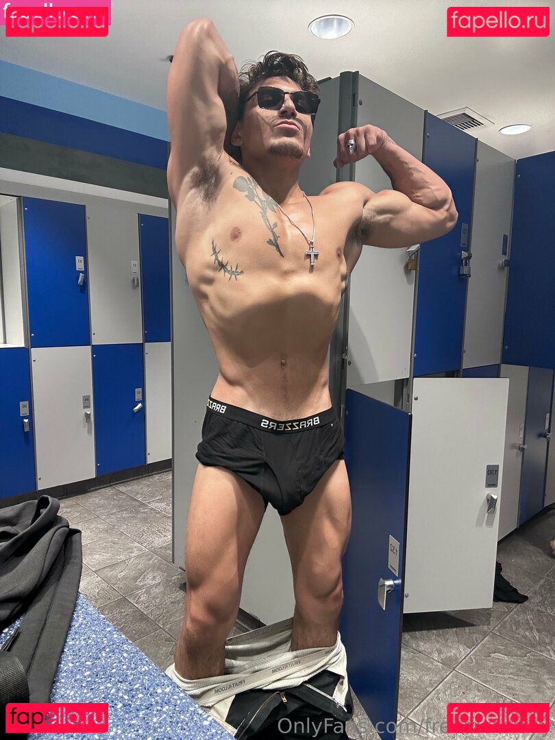 freevictorray / victorray Onlyfans Photo Gallery 