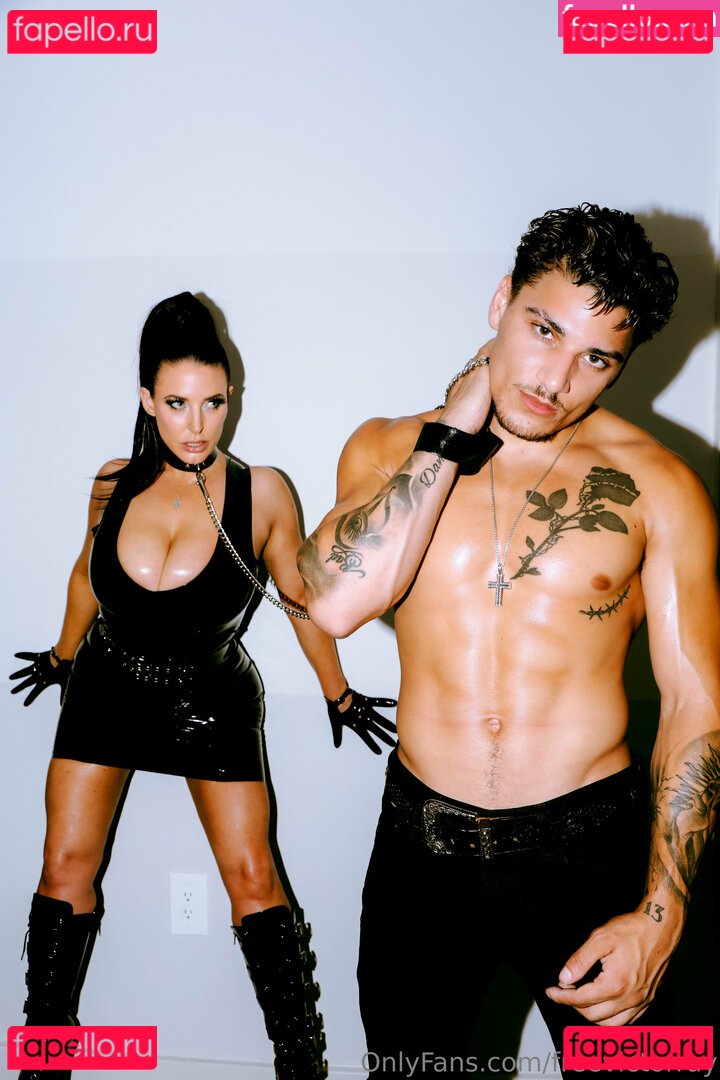 freevictorray / victorray Onlyfans Photo Gallery 