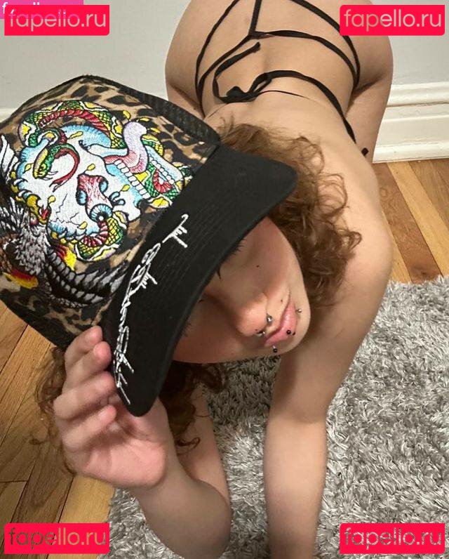 scorpiohoe_3 / zariii.444 / zariii_444 Onlyfans Photo Gallery 