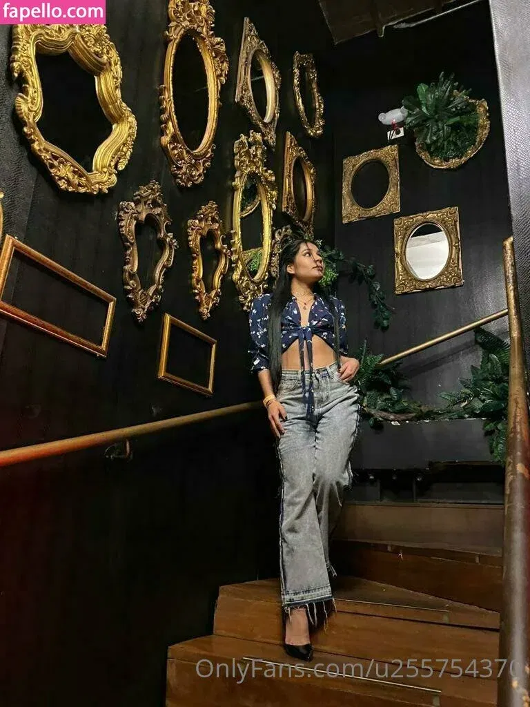 mariamarquez495 Onlyfans Photo Gallery 