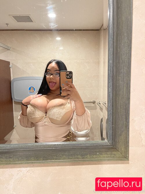 jaki-senpai / jaki_senpaii Nude Onlyfans Photo 39