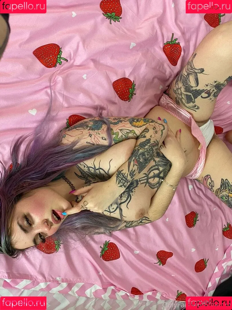 Gloom Onlyfans Photo Gallery 