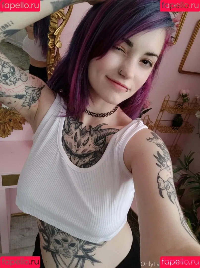 Gloom Onlyfans Photo Gallery 