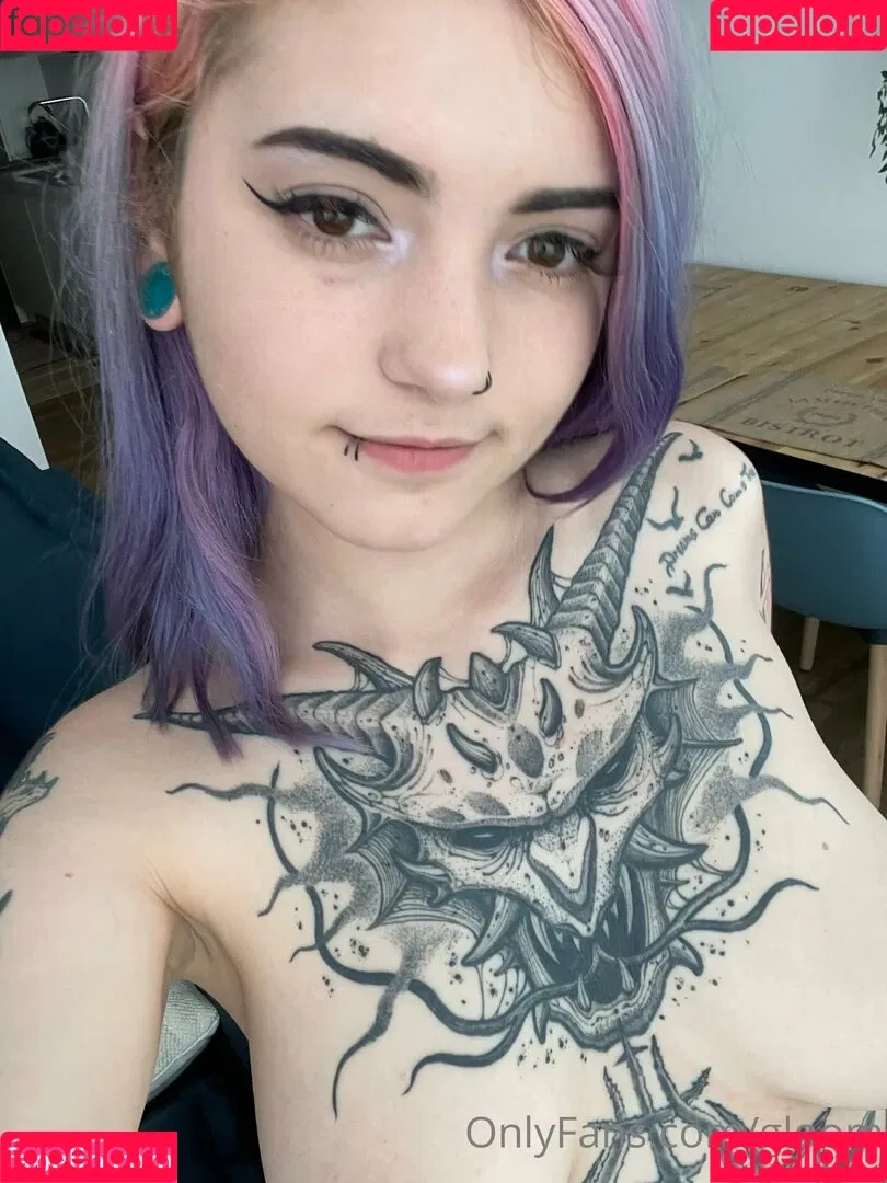 Gloom Onlyfans Photo Gallery 