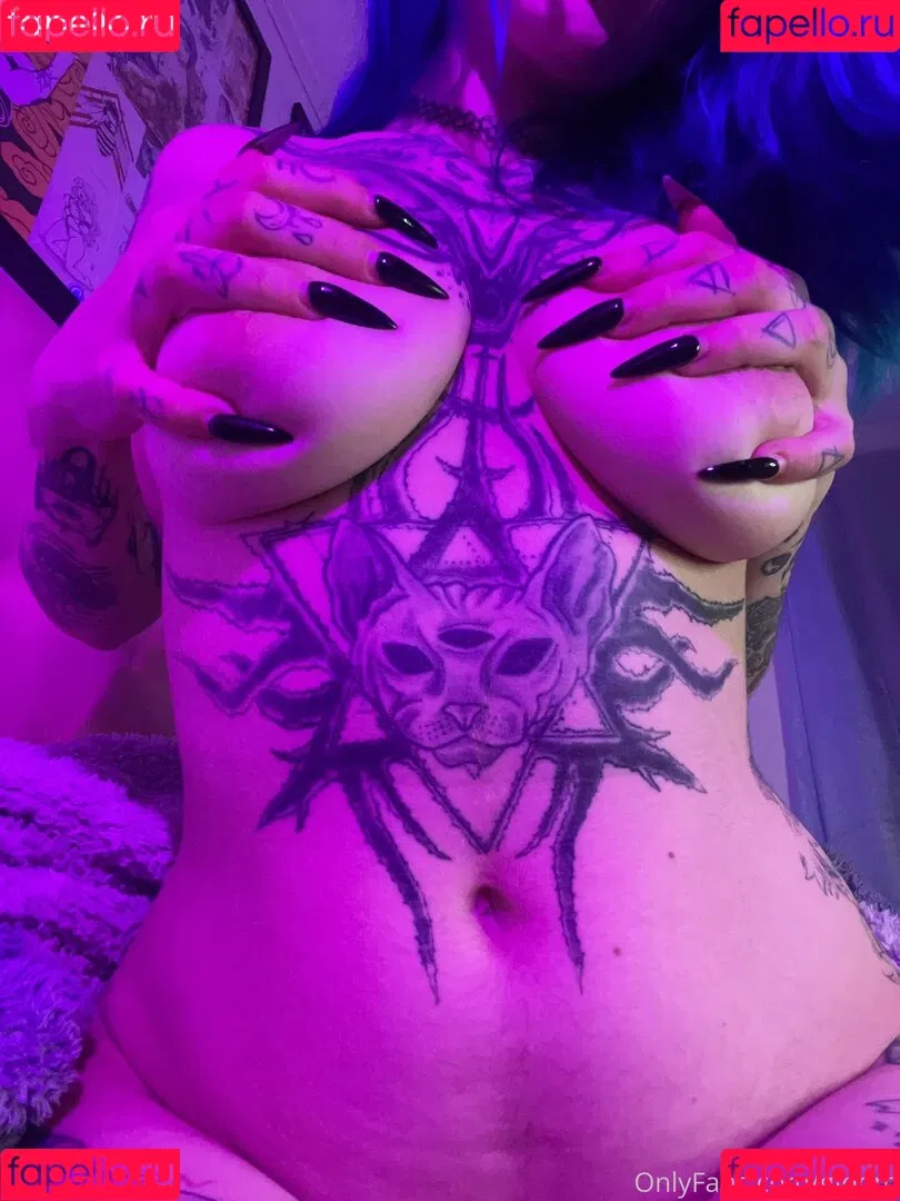 Gloom Onlyfans Photo Gallery 