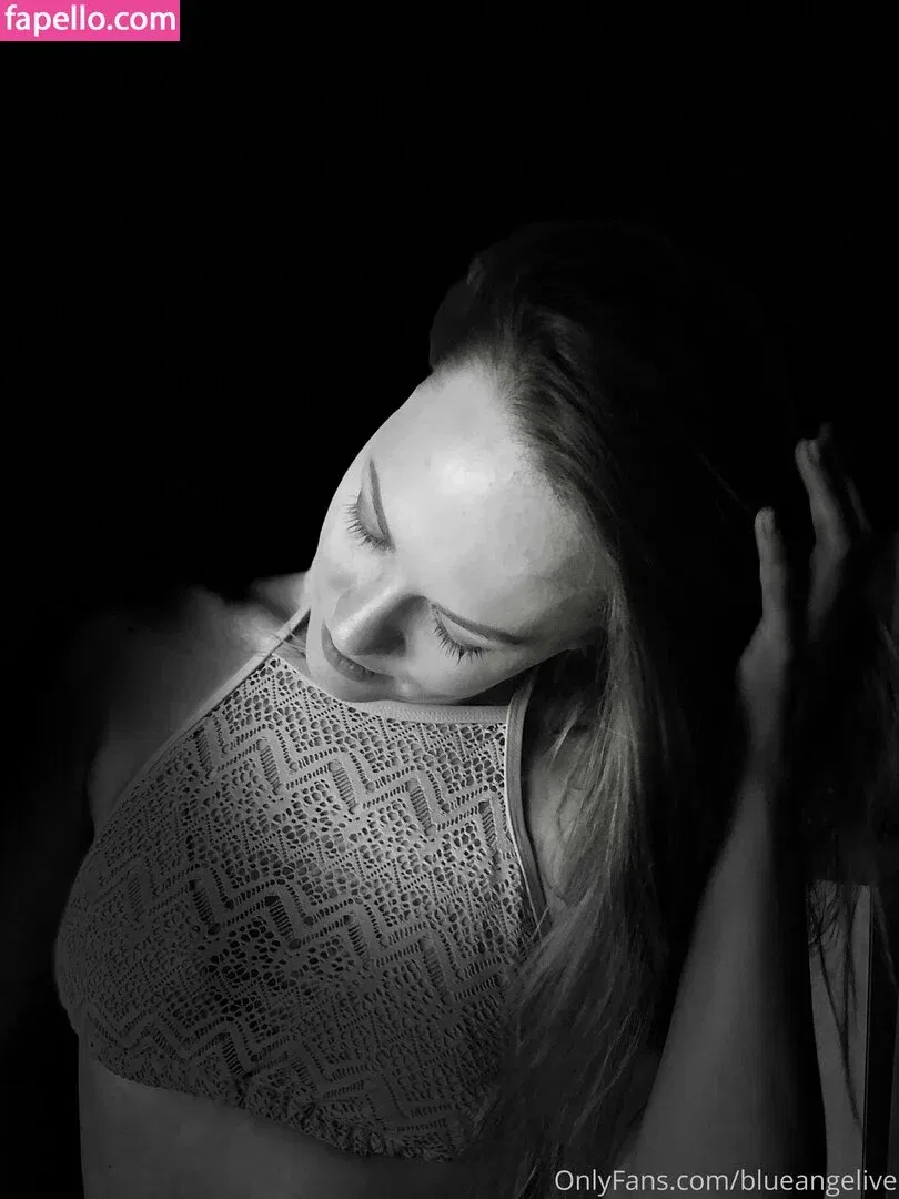 blueangelive Onlyfans Photo Gallery 