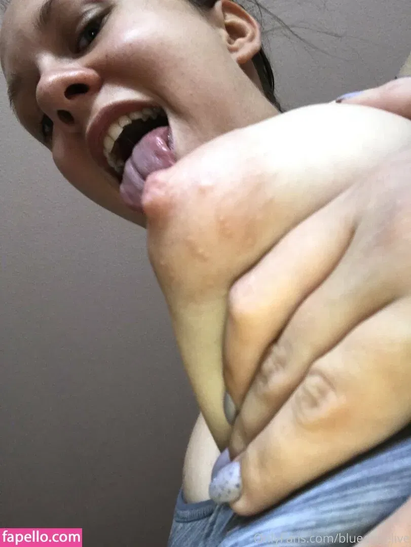 blueangelive Onlyfans Photo Gallery 