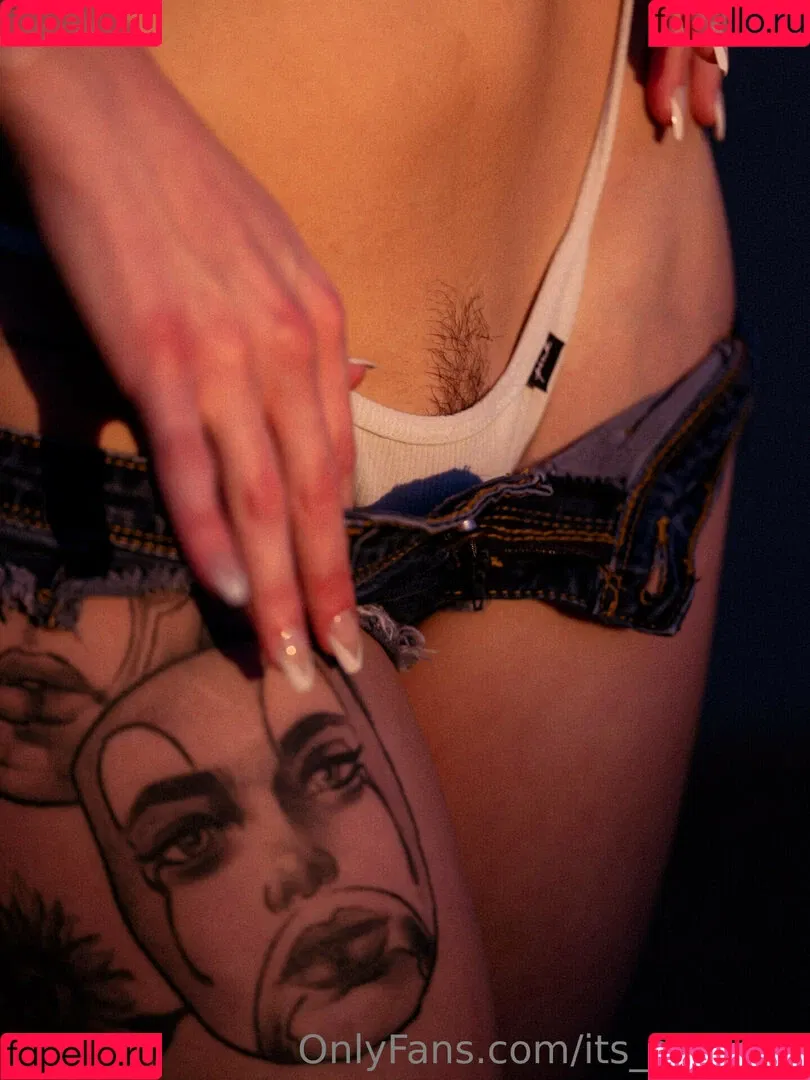 its_glitchxx Onlyfans Photo Gallery 