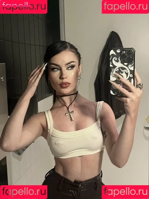 emmanorton Onlyfans Photo Gallery 