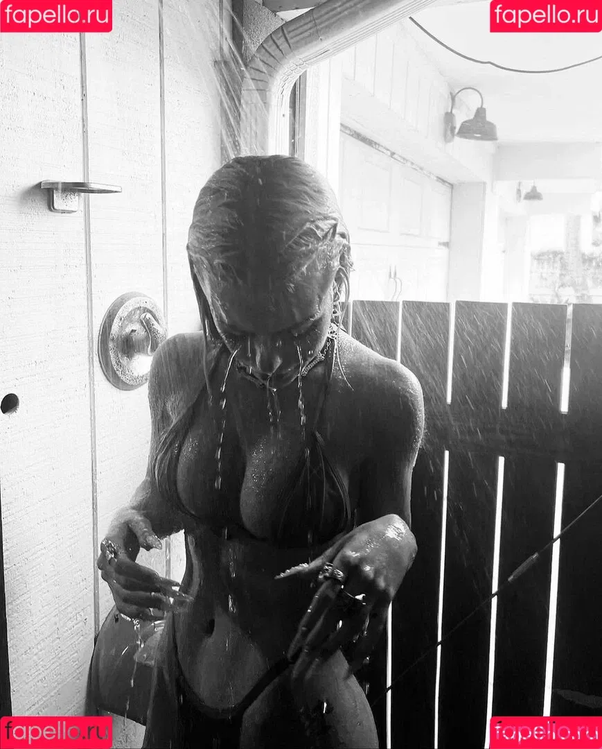 emmanorton Onlyfans Photo Gallery 