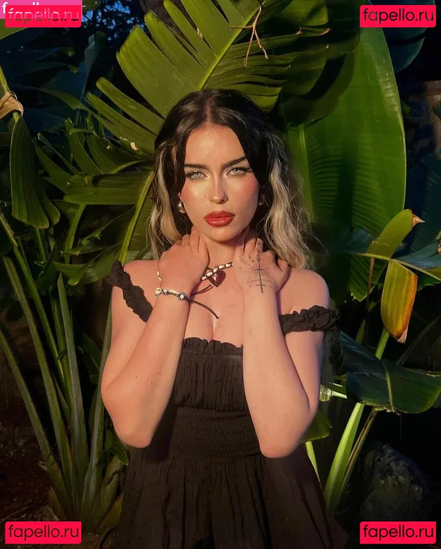 emmanorton Onlyfans Photo Gallery 