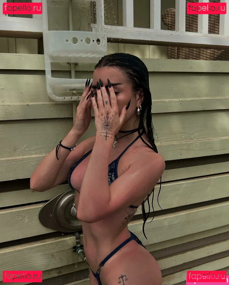 emmanorton Onlyfans Photo Gallery 