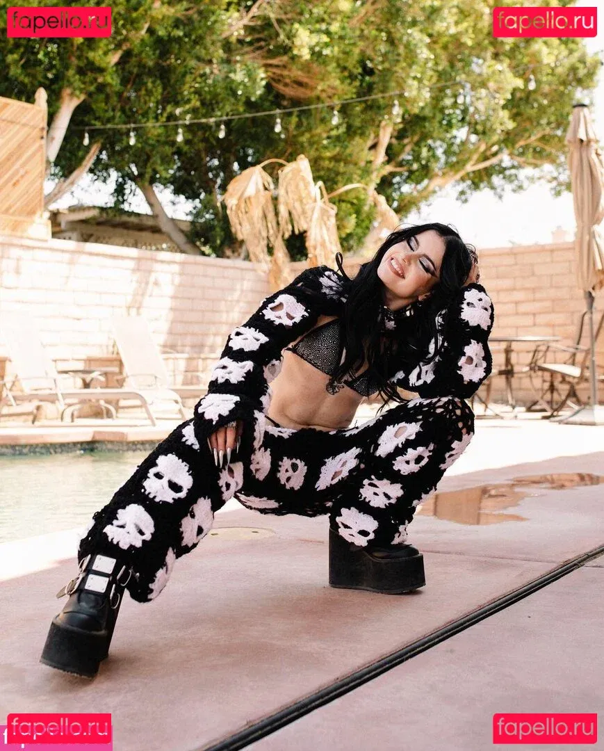 emmanorton Onlyfans Photo Gallery 