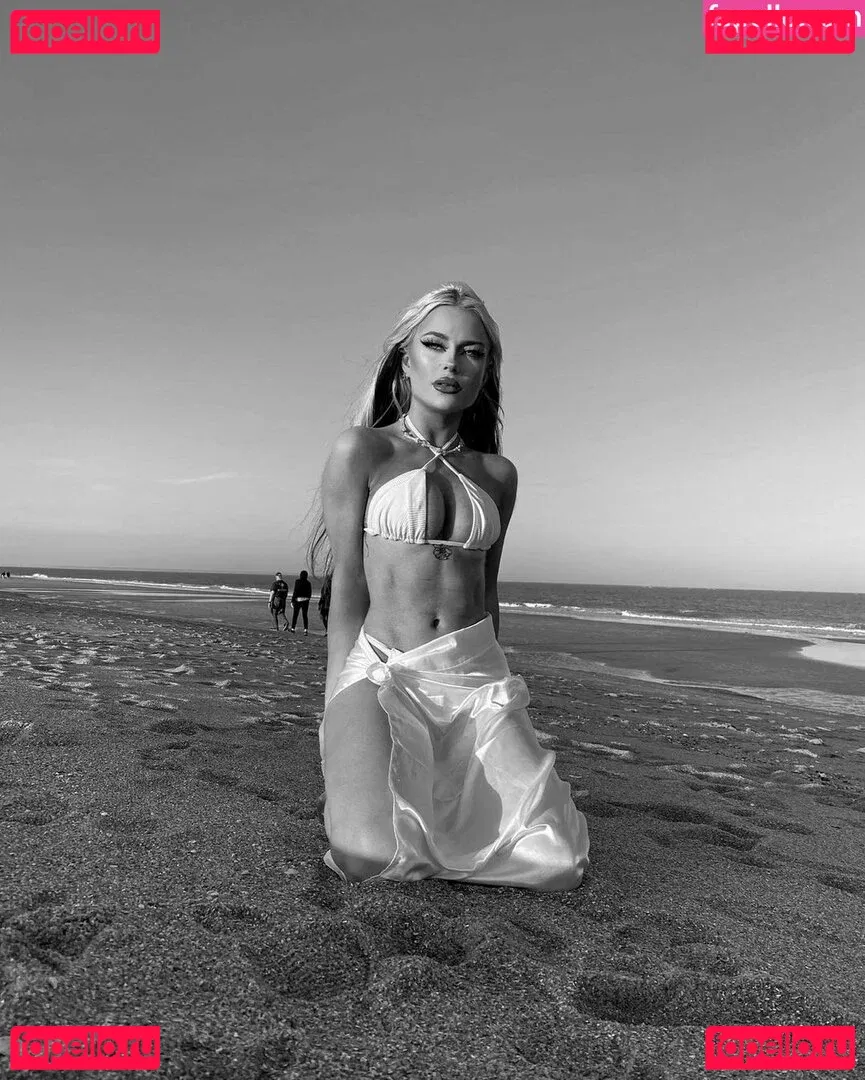 emmanorton Onlyfans Photo Gallery 