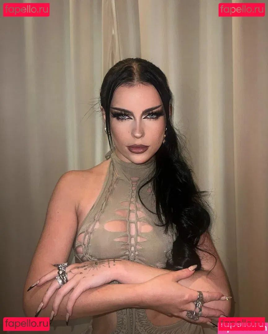 emmanorton Onlyfans Photo Gallery 