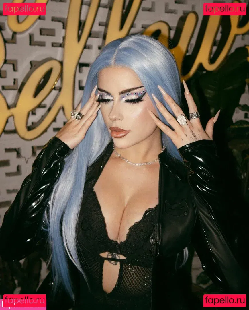 emmanorton Onlyfans Photo Gallery 