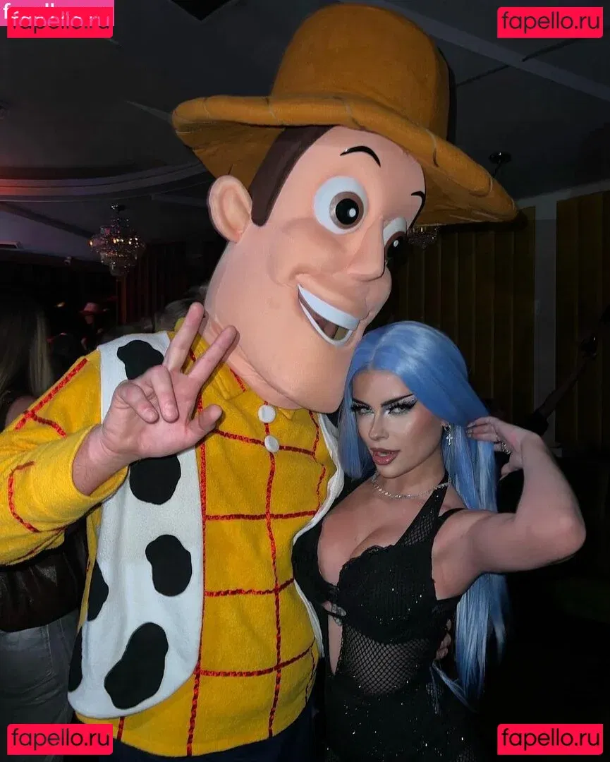 emmanorton Onlyfans Photo Gallery 