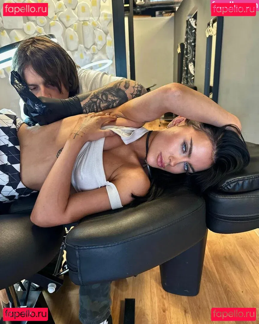 emmanorton Onlyfans Photo Gallery 