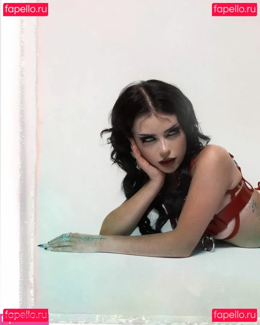 emmanorton Onlyfans Photo Gallery 