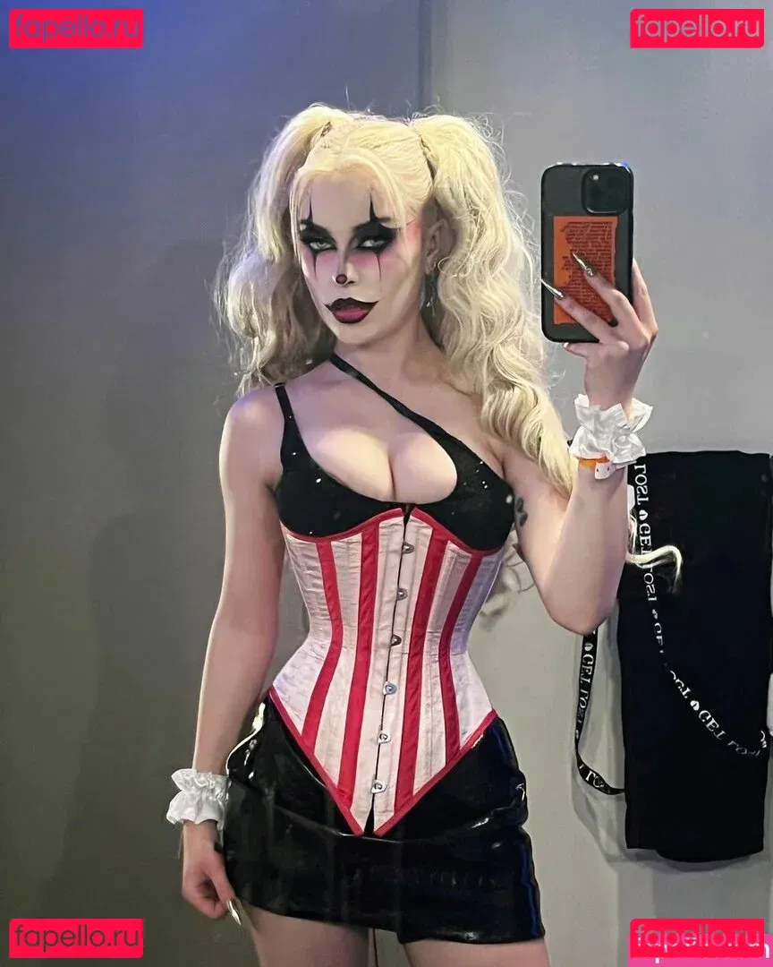 emmanorton Onlyfans Photo Gallery 