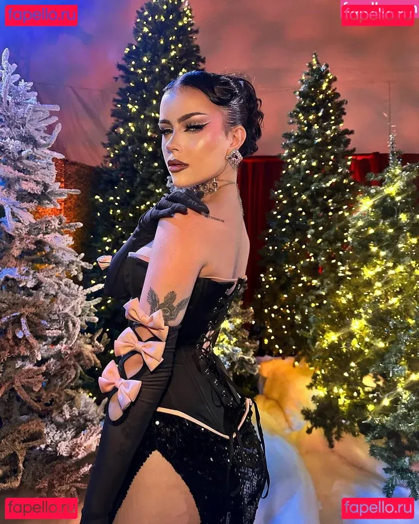 emmanorton Onlyfans Photo Gallery 