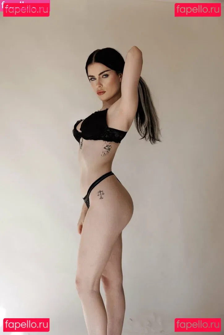 emmanorton Onlyfans Photo Gallery 