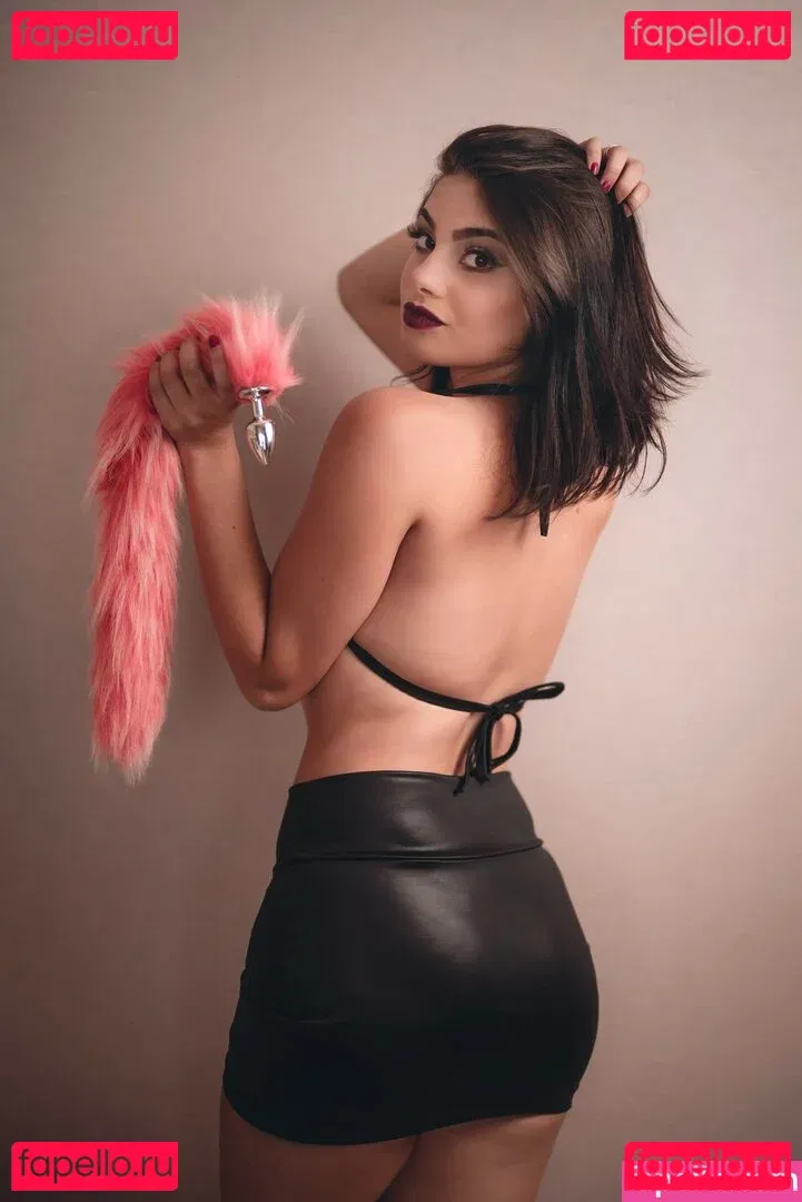 Stefany Fernandes Onlyfans Photo Gallery 