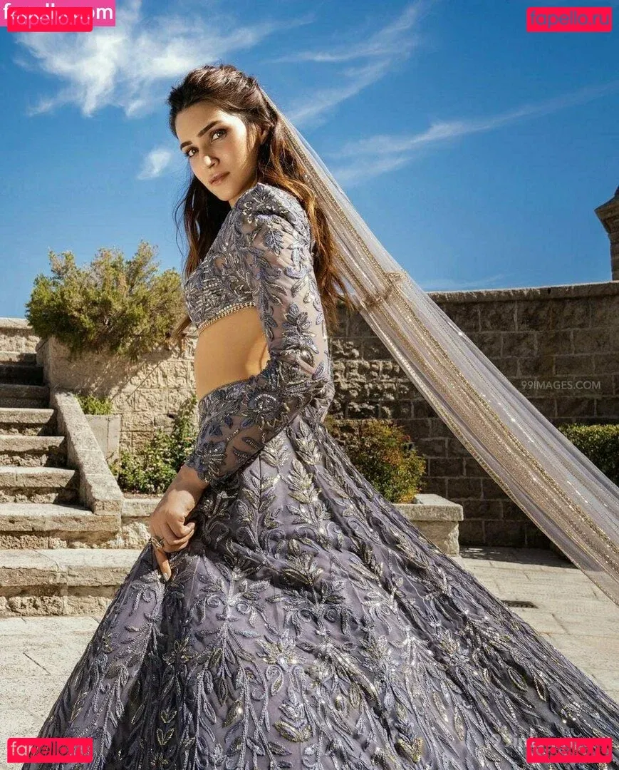Kriti Sanon Onlyfans Photo Gallery 